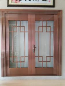 玻璃门14